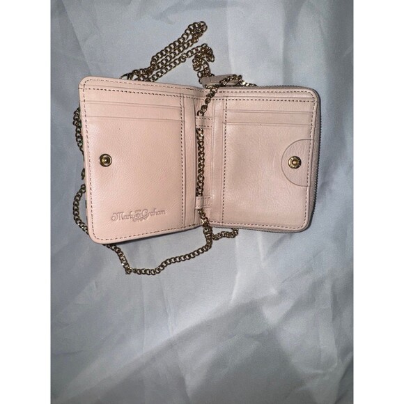 Mark & Graham Square Crossbody wallet green and black - Picture 2 of 7